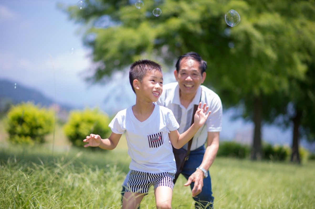祖父母三代同堂親子寫真｜大家庭全家福｜親子寫真｜家庭攝影｜小巴老師｜第 8 張