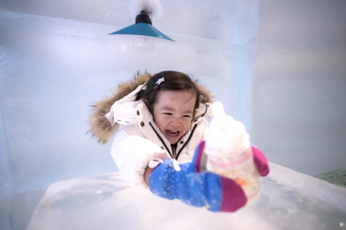 日本冬季滑雪玩雪親子寫真|雪景家庭旅拍|親子寫真|家庭攝影|小巴老師|第 34 張