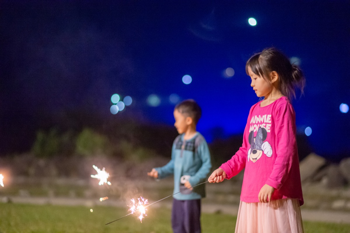 夜拍煙火聖誕節親子寫真|夜景家庭攝影|親子寫真|家庭攝影|小巴老師|第 16 張