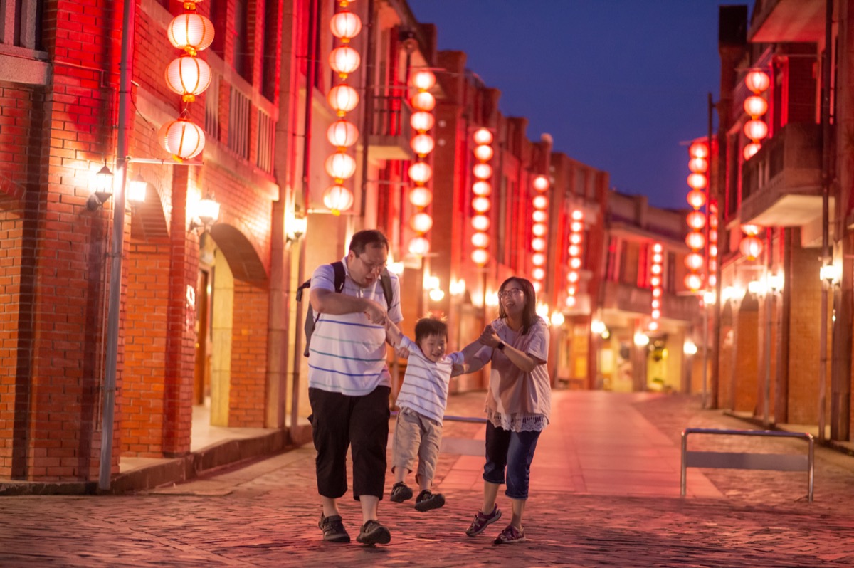 夜拍煙火聖誕節親子寫真|夜景家庭攝影|親子寫真|家庭攝影|小巴老師|第 22 張