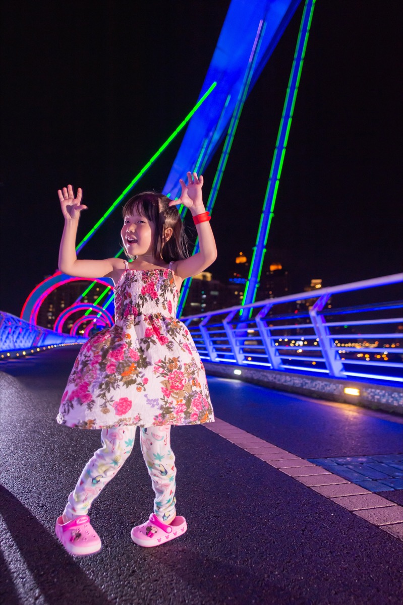 夜拍煙火聖誕節親子寫真|夜景家庭攝影|親子寫真|家庭攝影|小巴老師|第 26 張