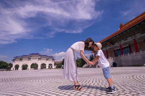 台北親子寫真｜城市公園、街景與家庭旅拍｜親子寫真｜家庭攝影｜小巴老師｜第 84 張